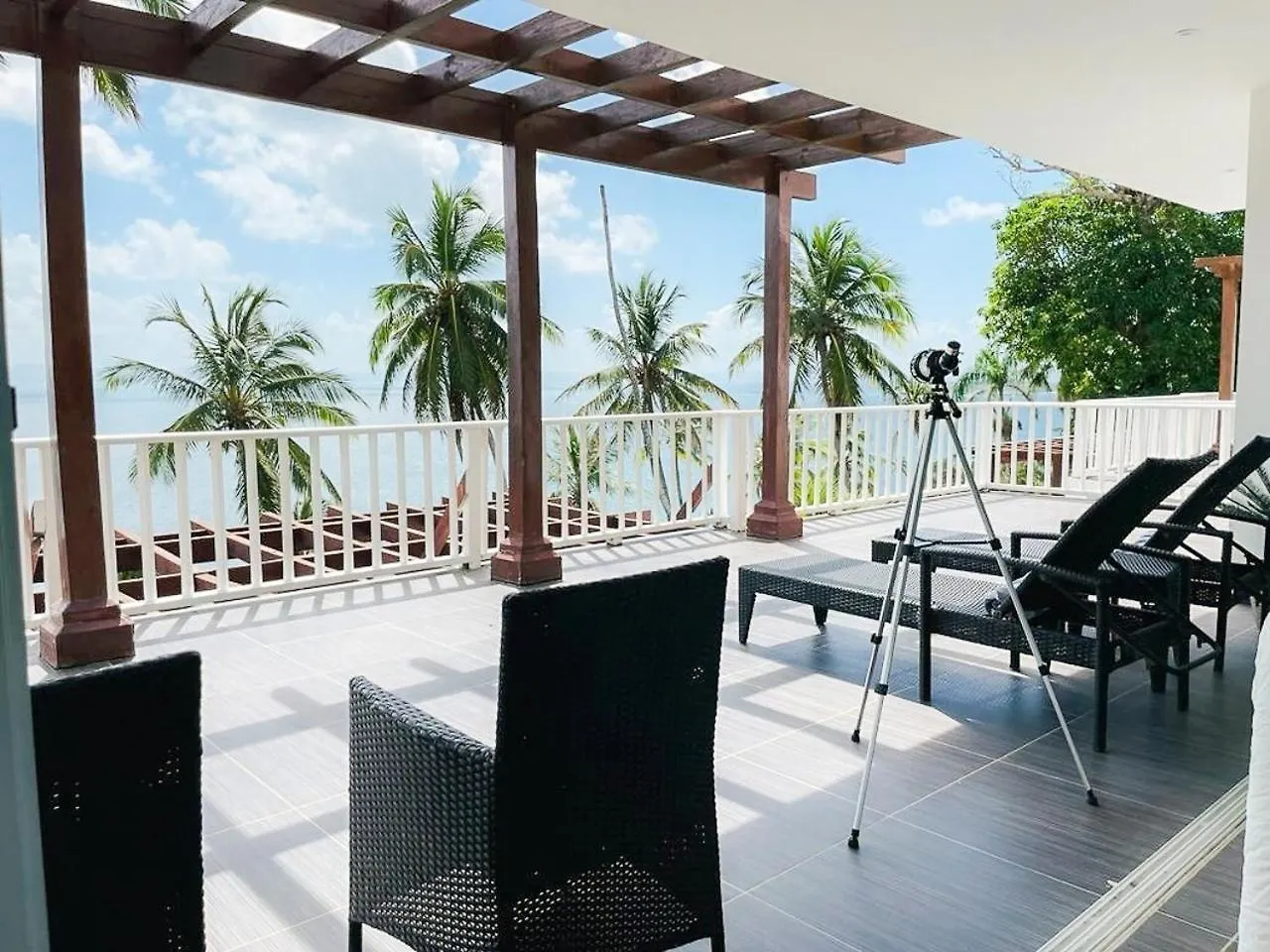Saman - Paradise With A View - Vista Mare Samana Apart Otel
